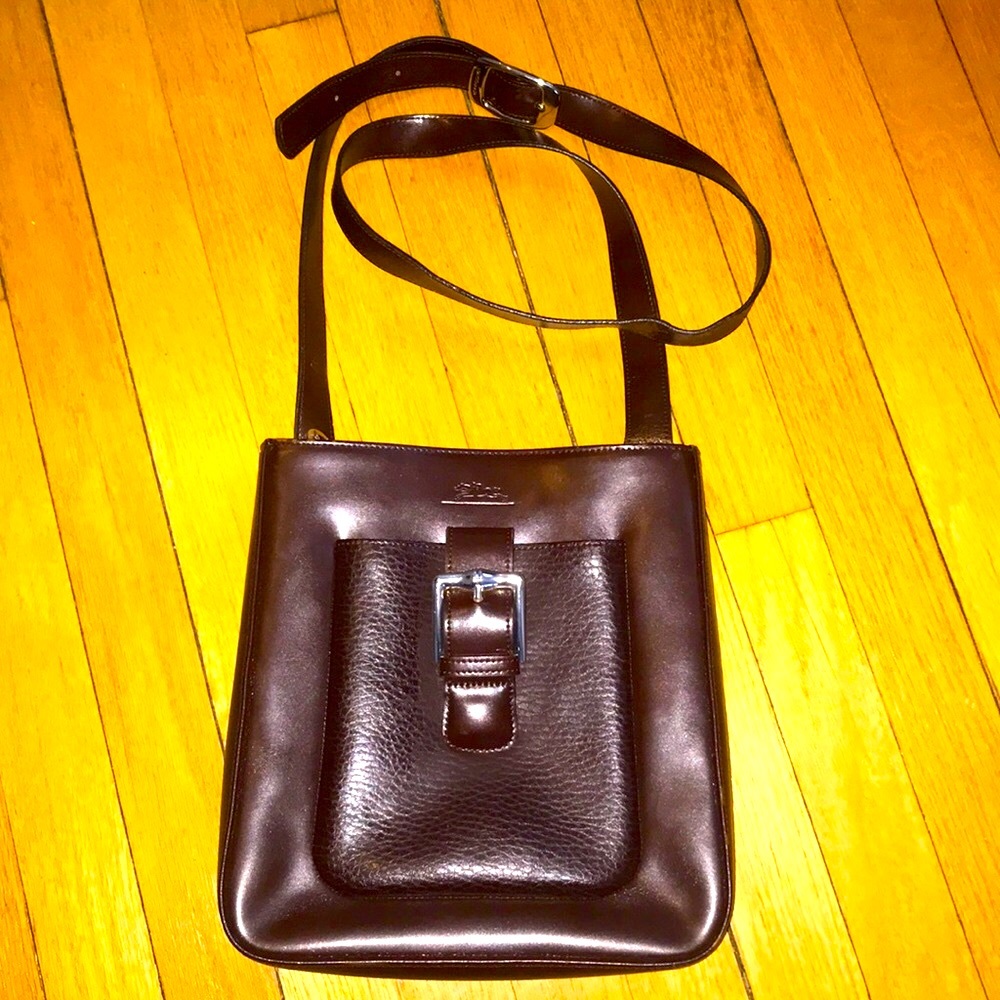 Longchamp Leather Crossbody 🎉